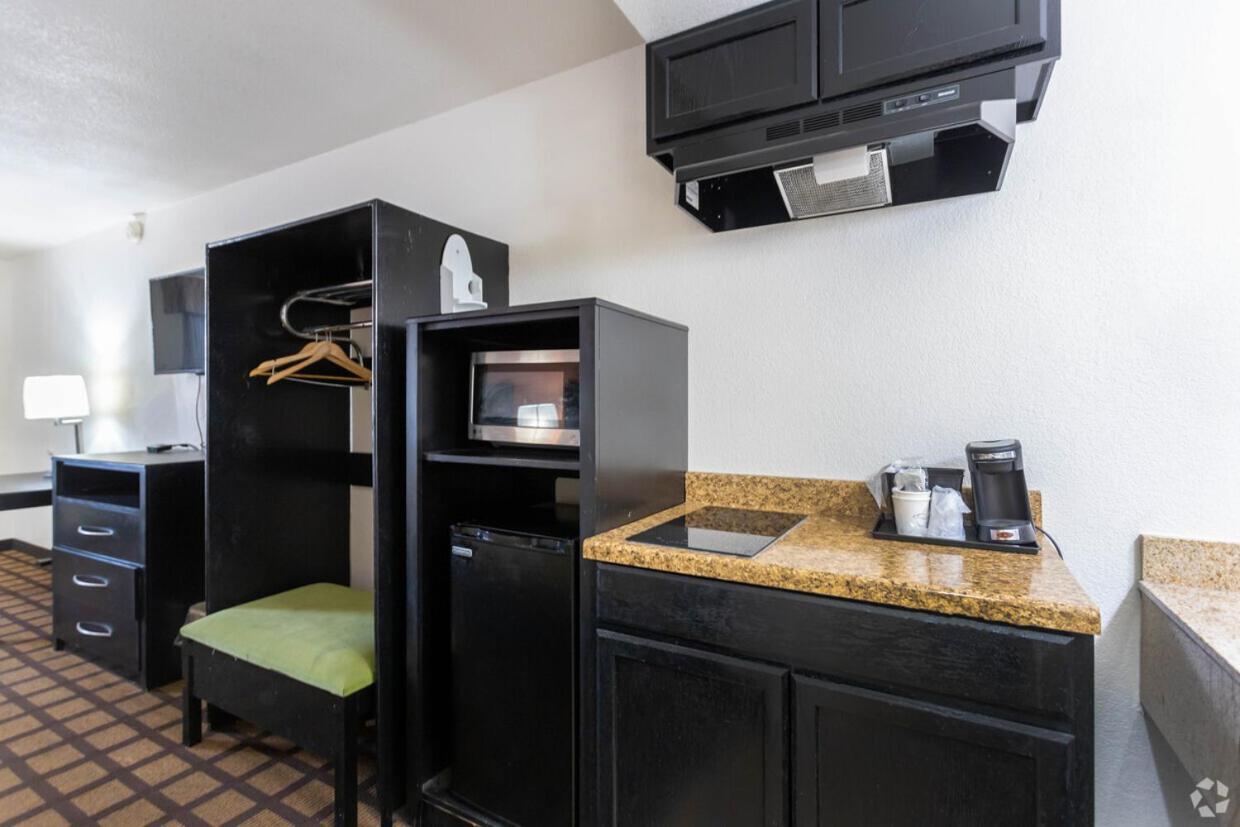 Quality I-40 East Gasthof 3*