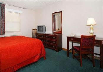 Quality I-40 East Gasthof 3*